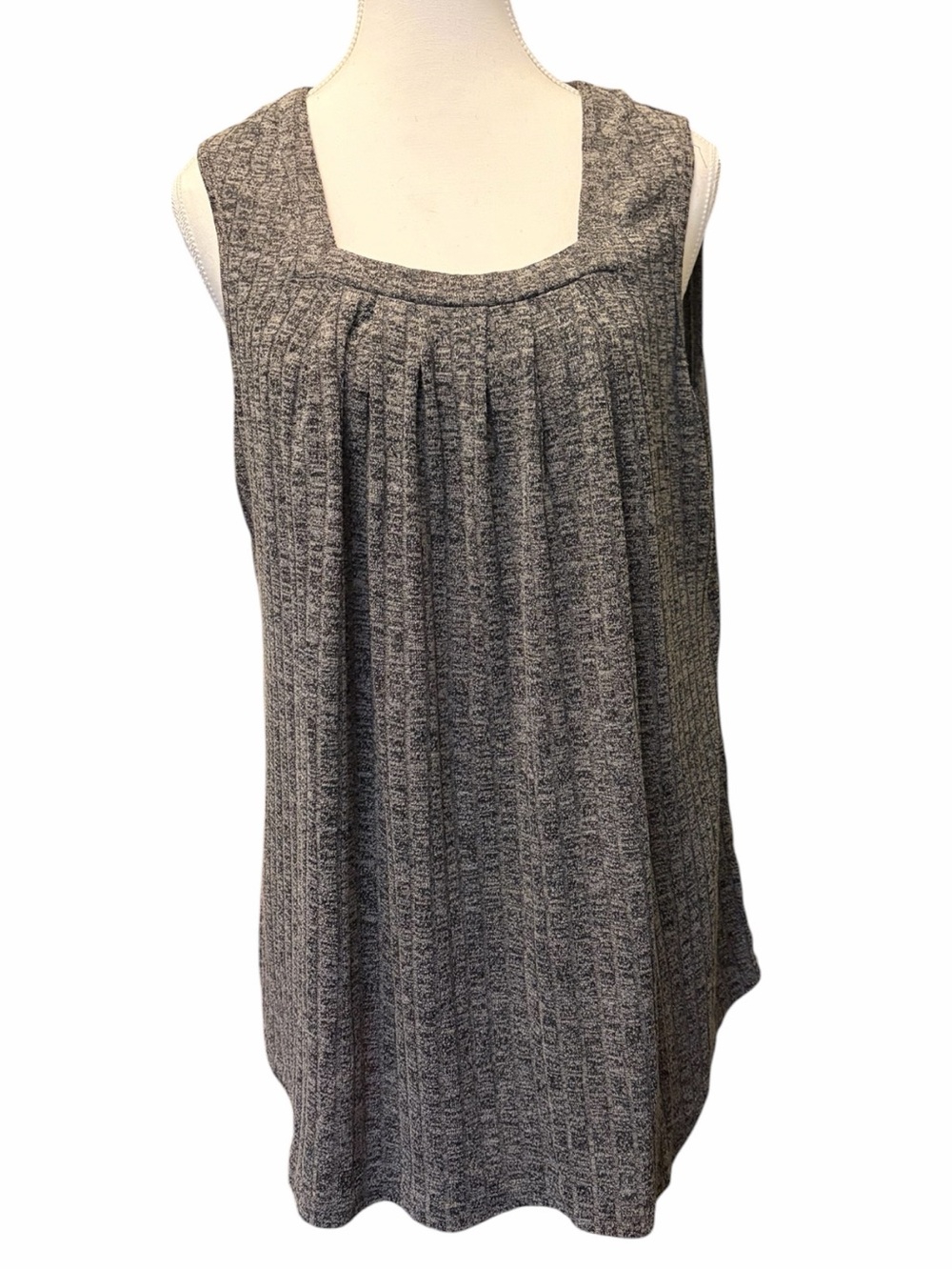 Sleeveless Pleated Knit Tank Top